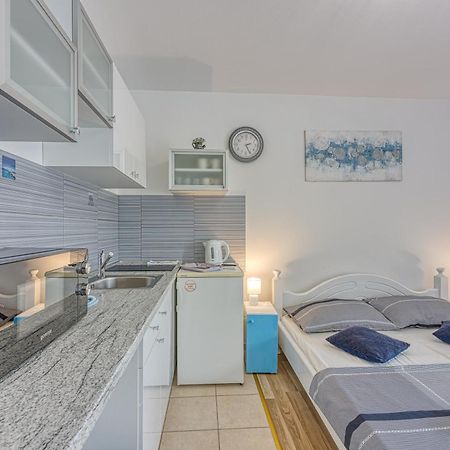 Studio Apartmani Ivanda Макарска Екстериор снимка