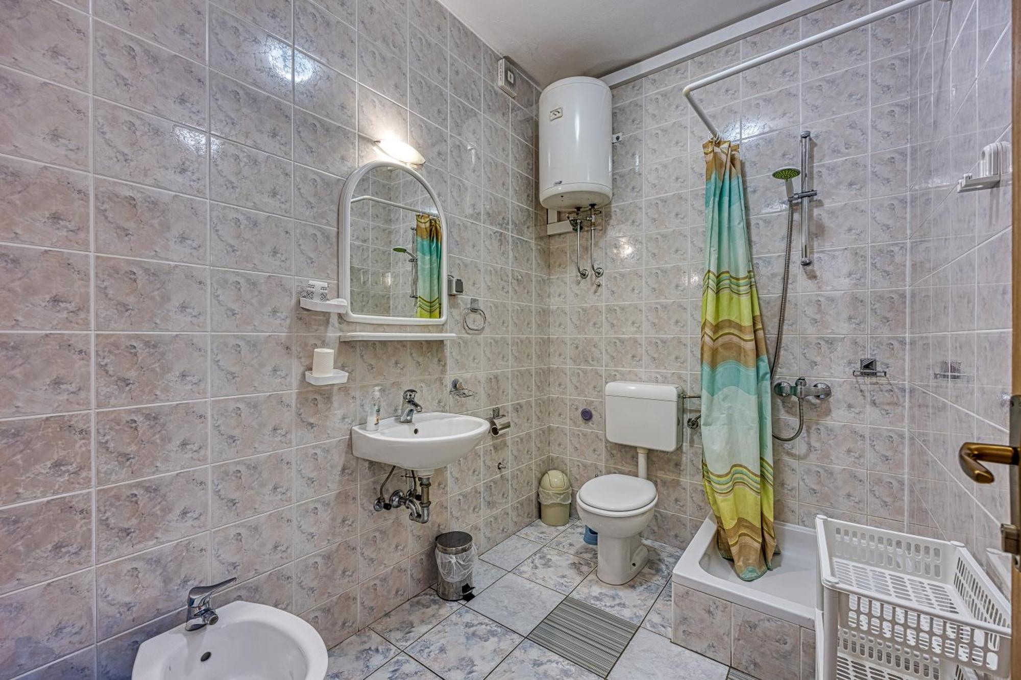 Studio Apartmani Ivanda Макарска Екстериор снимка
