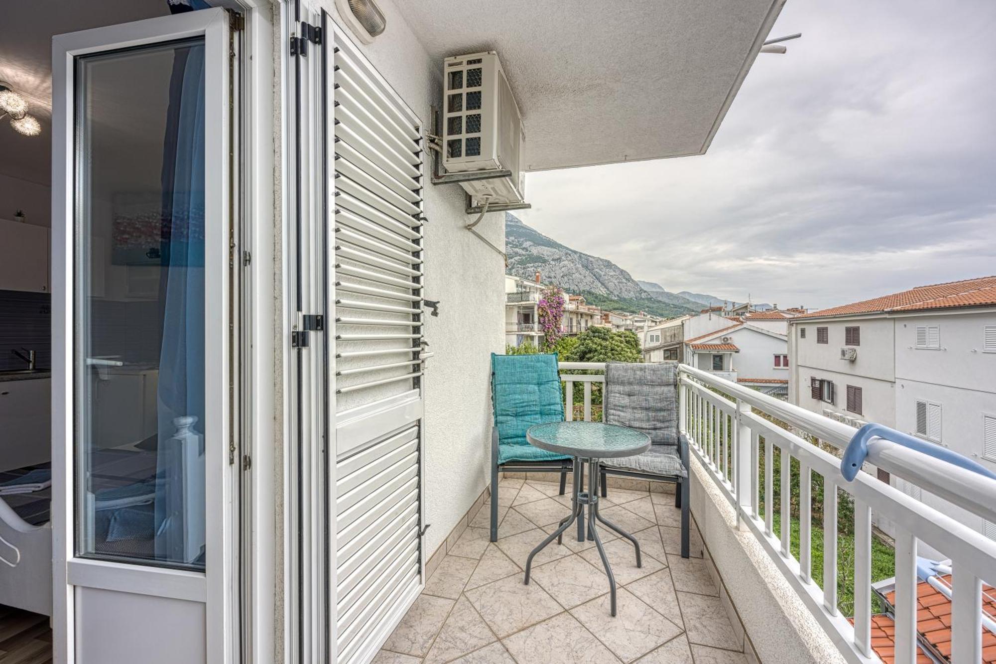 Studio Apartmani Ivanda Макарска Екстериор снимка